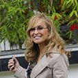La chanteuse Anastacia à la sortie de studios londoniens. Le 20 juillet 2010 à Londres.