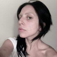 Lady Gaga : Girl next door, la diva excentrique s'affiche sans maquillage