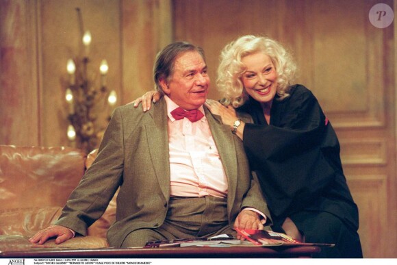 Michel Galabru et Bernadette Lafont dans la pièce Monsieur Amédée en 1999"MICHEL GALABRU" "BERNADETTE LAFONT" FILAGE PIECE DE THEA