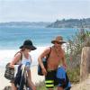 Exclusif - Ireland Baldwin et son petit ami Slater Trout sur la plage de Malibu, le 25 juillet 2013.