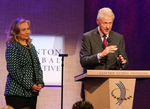 Hillary Clinton avec son époux Bill lors de la réunion annuelle Global Initiative Annual Meeting, à New York, le 23 septembre 2012.