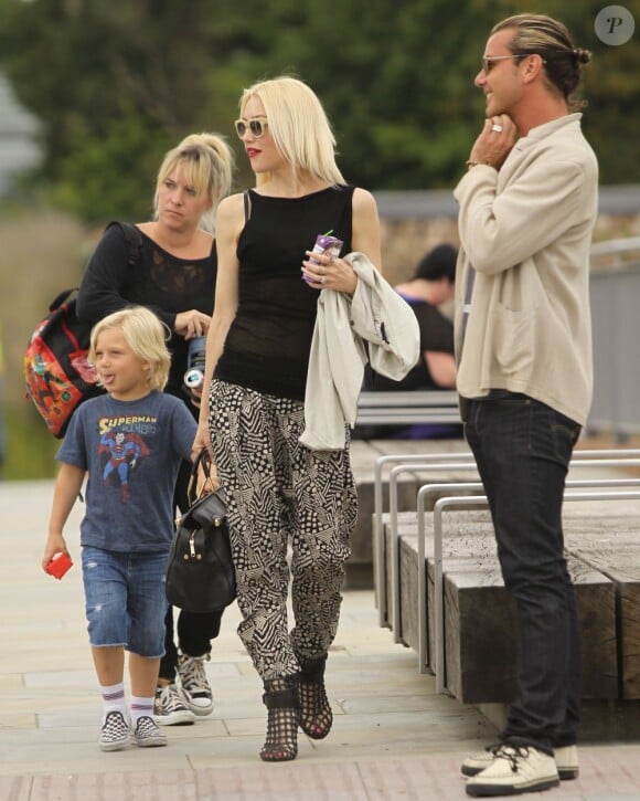 Gwen Stefani, son mari Gavin Rossdale et leurs enfants Kingston et Zuma poursuivent leur visite des lieux symboliques de Londres, le 2 août 2013.