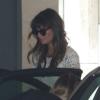 Lea Michele renoue avec sa vie sociale et arrive dans la plus grande discrétion à la baby shower de Jamie-Lynn Sigler à Beverly Hills. Le 3 août 2013