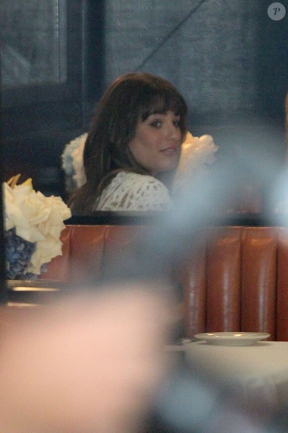 Lea Michele a refait apparition après la mort de son compagnon Cory Monteith à la baby-shower de son amie Jamie-Lynn Sigler le 3 août 2013