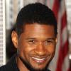 Le chanteur Usher visite l'Empire State Building à New York. Le 3 juillet 2013