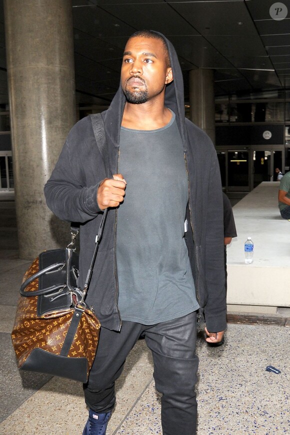 Kanye West à l'aéroport de Los Angeles le 19 juillet 2013