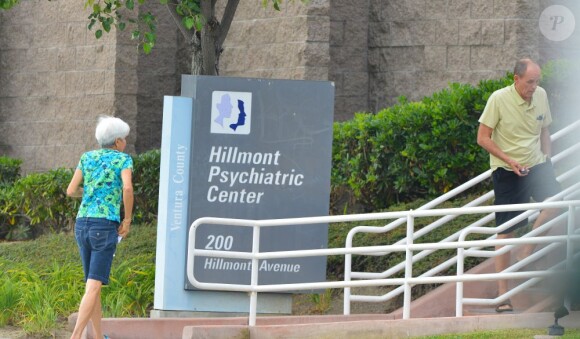 Lynn et Rick Bynes vont voir leur fille Amanda Bynes à la clinique Hillmont Psychiatric Center de Los Angeles, le 24 juillet 2013.