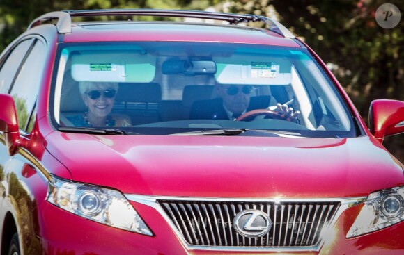 Les parents d'Amanda Bynes, Rick et Lynn Bynes, accompagnés de l'avocate Tamar Arminack à la sortie du tribunal Ventura County Courthouse, le 9 août 2013.