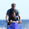 Sylvester Stallone, papa attentionné avec sa petite Scarlet lors d'une sortie en jet ski au large de Saint-Tropez, le 10 août 2013