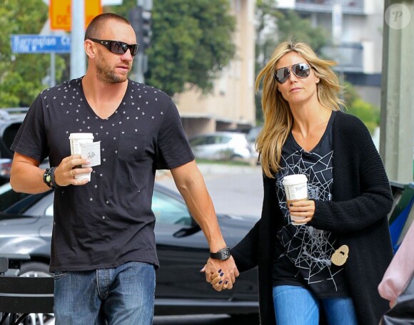 Heidi Klum et son petit-ami Martin Kirsten se promènent à Brentwood, le samedi 10 août 2013.