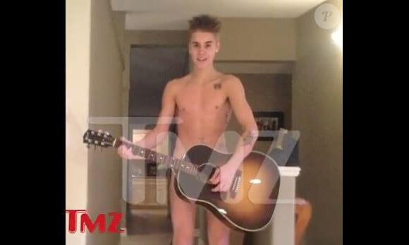 TMZ s'est moqué des photos nues de Justin Bieber dans une vidéo diffusée sur leur chaîne Youtube.