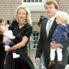 Le prince Friso d'Orange-Nassau et la princesse Mabel avec leurs filles Luana et Zaria le 8 octobre 2006 lors du baptême de leur nièce Leonore, fille du prince Constantijn.