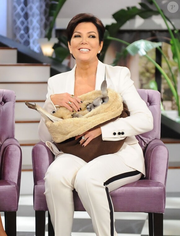 Kris Jenner sur le plateau de l'émission Kris.