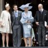 Lord Freddie Windsor et Sophie Winkleman avec le prince et la princesse Michael de Kent sortant de la cathédrale St Paul de Londres le 5 juin 2012 après le service du jubilé de diamant d'Elizabeth II. Le couple a accueilli le 15 août 2013 à Los Angeles son premier enfant, une petite Maud.
