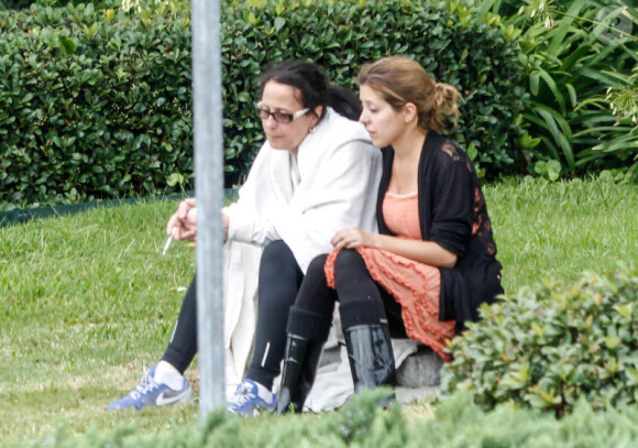 Exclu : La maman de Gia Allemand et sa soeur attendant devant l'hôpital de la Nouvelle-Orléans, le 14 août 2013.