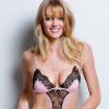 Lindsay Ellingson, 28 ans, pose pour Victoria's Secret.