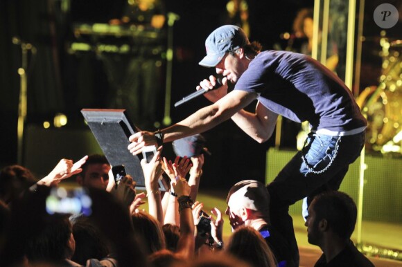 Enrique Iglesias en concert lors du festival Starlite à Marbella, le 17 août 2013.
