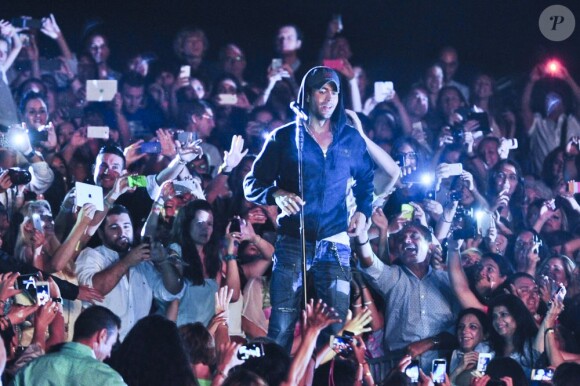 Enrique Iglesias en concert lors du festival Starlite à Marbella, le 17 août 2013.