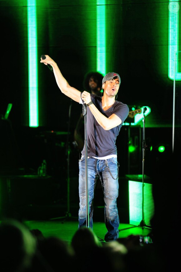 Enrique Iglesias en concert lors du festival Starlite à Marbella, le 17 août 2013.