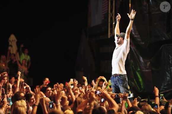 Enrique Iglesias en concert lors du festival Starlite à Marbella, le 17 août 2013.