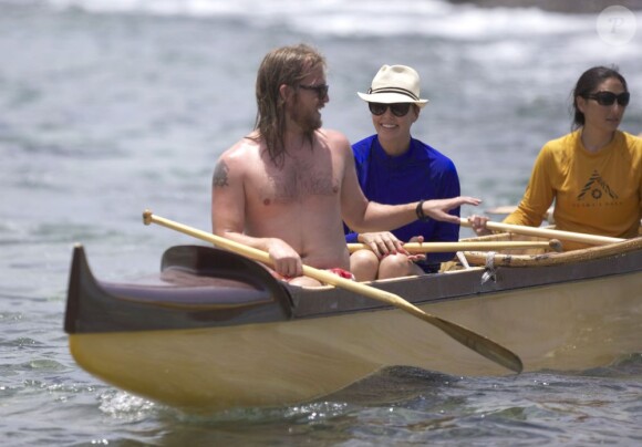 Exclusif - Charlize Theron en vacances à Hawaï, le 13 août 2013.