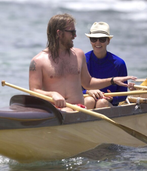 Exclusif - Charlize Theron en vacances à Hawaï, le 13 août 2013.