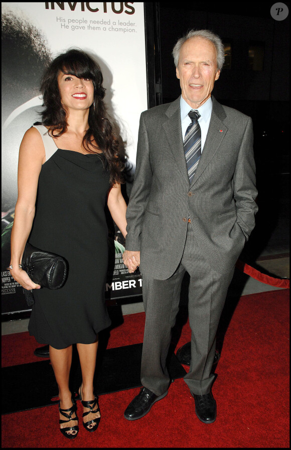 Clint Eastwood et Dina à la première du film Invictus à Los Angeles, le 3 décembre 2009.