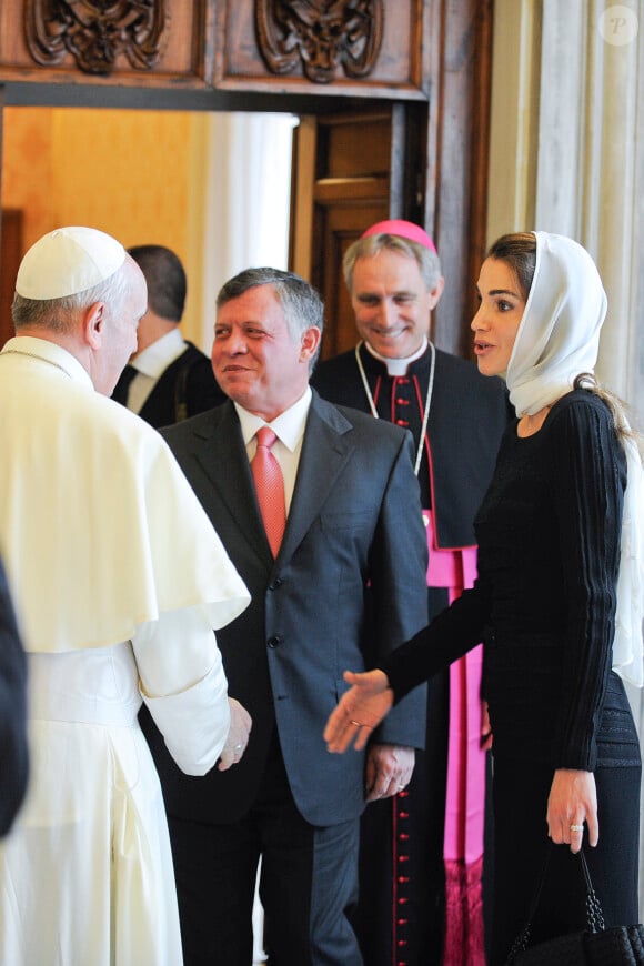 Le roi Abdallah II et la reine Rania de Jordanie ont été reçus au Vatican par le pape François le 29 août 2013 pour une audience consacrée aux relations de leurs deux Etats et au travail de paix au Proche-Orient.