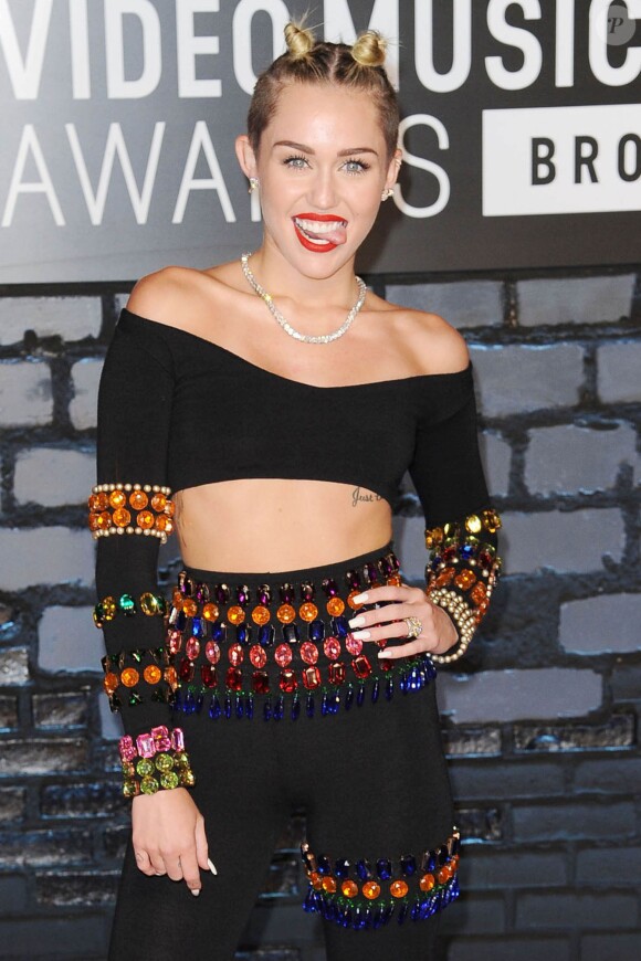 Miley Cyrus lors des MTV Video Music Awards au Barclays Center à New York. Le 25 août 2013.