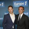 Nikos Aliagas et Benjamin Petrover lors de la conférence de presse de rentrée d'Europe 1 à la Maison de la Mutualité à Paris, le 4 septembre 2013