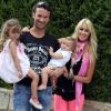 Exclusif - L'ancien joueur de tennis espagnol Carlos Moya fête ses 37 ans avec sa femme Carolina Cerezuela et leurs deux enfants à Majorque en Espagne le 27 août 2013.