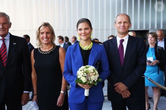 La princesse Victoria de Suède lors de la cérémonie du Stockholm Junior Water Prize le 4 septembre 2013. L'occasion de confier son bonheur à l'idée de devenir tata, au lendemain de l'annonce de la grossesse de sa soeur Madeleine.