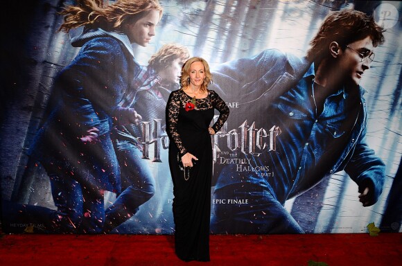J. K. Rowling lors de l'avant-première du film Harry Potter et les Reliques de la mort (partie I) à Londres le 11 novembre 2010
