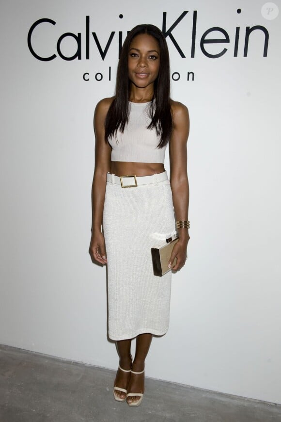 Naomie Harris assiste au défilé Calvin Klein printemps-été 2014. New York, le 12 septembre 2013.