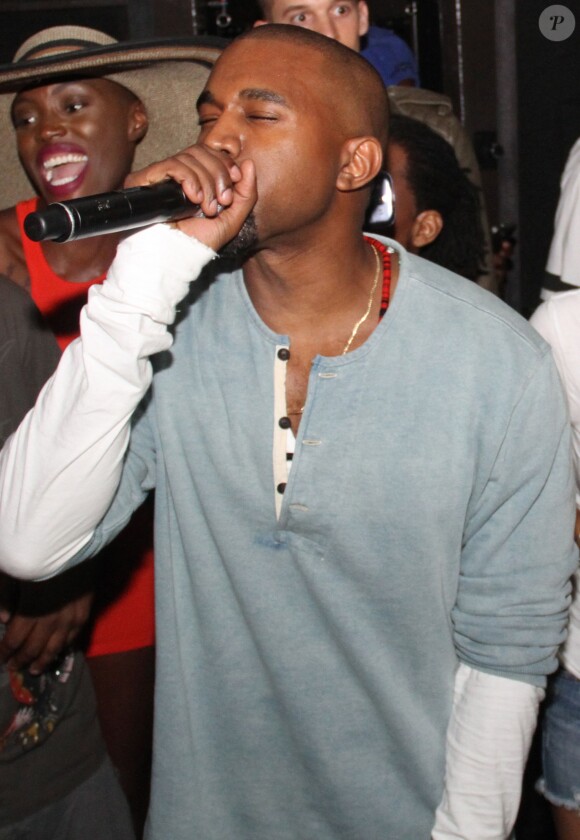 Kanye West assiste à la soirée d'écoute de l'album My Name is My Name de Pusha T à l'Industria Superstudio. New York, le 11 septembre 2013.