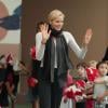Exclusif - SAS La princesse Charlene de Monaco, ravie d'être avec les enfants, en visite à l'école de Fontvieille le 16 septembre 2013, troisième et dernière étape de son lundi de rentrée. Après avoir rencontré des élèves de primaire d'une école privée, et des élèves de terminale du Lycée Albert-Ier, elle s'est invitée à la cantine !