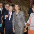 La reine Sofia d'Espagne inaugurant une exposition de tableaux au palasi royal à Madrid le 16 septembre 2013.