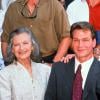 Patrick Swayze aux côtés de sa maman décédée à l'âge de 86 ans, Patsy, ainsi que sa famille et sa femme Lisa Niemi, à Los Angeles le 20 août 1997.