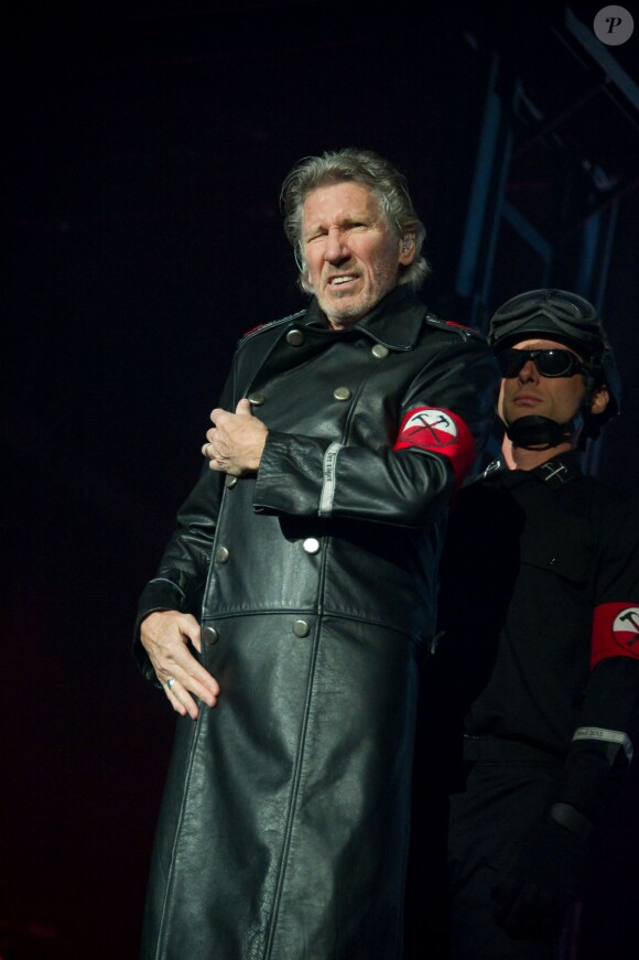 L'ex-Pink Floyd Roger Waters en concert au Stade de France à Paris, le 21 septembre 2013.