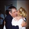 Sylvie Vartan et son frère Eddy, dans une loge de l'Olympia de Paris, le 28 octobre 1999.