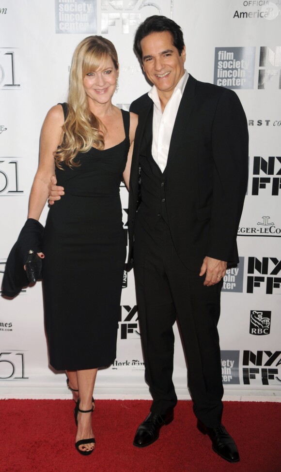 Yul Vazquez et Linda Larkin lors de la cérémonie d'ouverture avec la présentation du film Capitaine Phillips au New York Film Festival, le 27 septembre 2013.