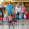 Heidi Klum fait du shopping avec ses ses enfants et son petit ami Martin Kirsten à Los Angeles, le 29 septembre 2013.