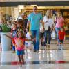 Heidi Klum fait du shopping en compagnie de ses enfants et de son petit ami Martin Kirsten à Los Angeles, le 29 septembre 2013.