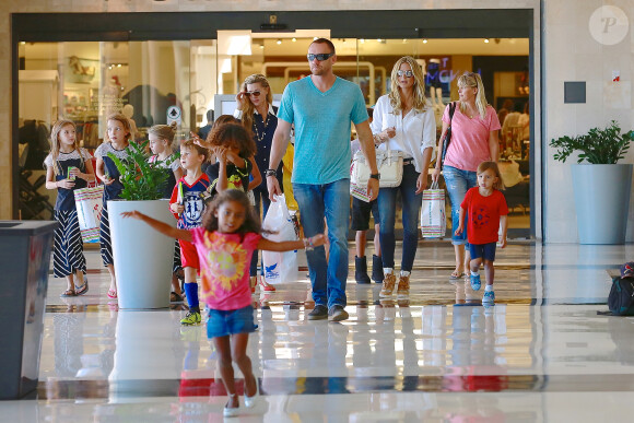 Heidi Klum fait du shopping en compagnie de ses enfants et de son petit ami Martin Kirsten à Los Angeles, le 29 septembre 2013.