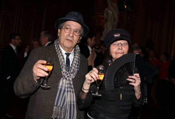 Brigitte Fontaine et son compagnon Areski Belkacem à Paris, le 22 mars 2012.