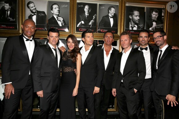 Bruce Johnson, Roch Voisine, Sofia Essaidi, Vincent Niclo, Dany Brillant, Sinclair, Damien Sargue et Emmanuel Moire à la soirée de lancement de l'album "Forever Gentlemen" à l'Hôtel Particulier, à Paris. Le 2 octobre 2013.