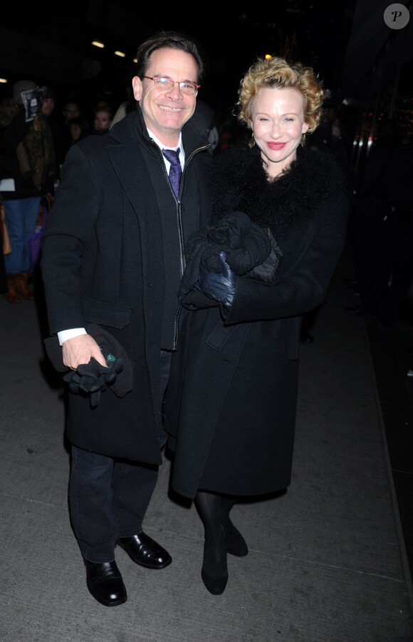Peter Scolari et sa compagne Tracy Shayne au MoMA à New York le 24 janvier 2013. Le couple s'est marié le 21 juin 2013. Lors d'une fête consécutive, Tom Hanks a porté un toast émouvant.
