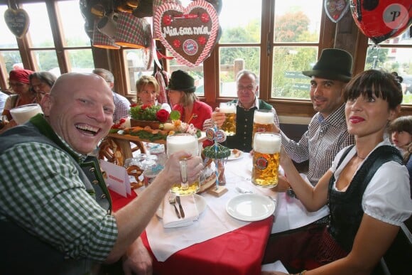 Oktoberfest à Munich le 6 octobre 2013 avec les joueurs et le staff du Bayern Munich.