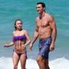 Exclusif - Hayden Panettiere et son fiancé Wladimir Klitschko sur une plage de Miami, le 30 mars 2013