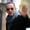 Tom Hanks et sa femme Rita Wilson visitant et faisant du shopping à Paris le 12 octobre 2013